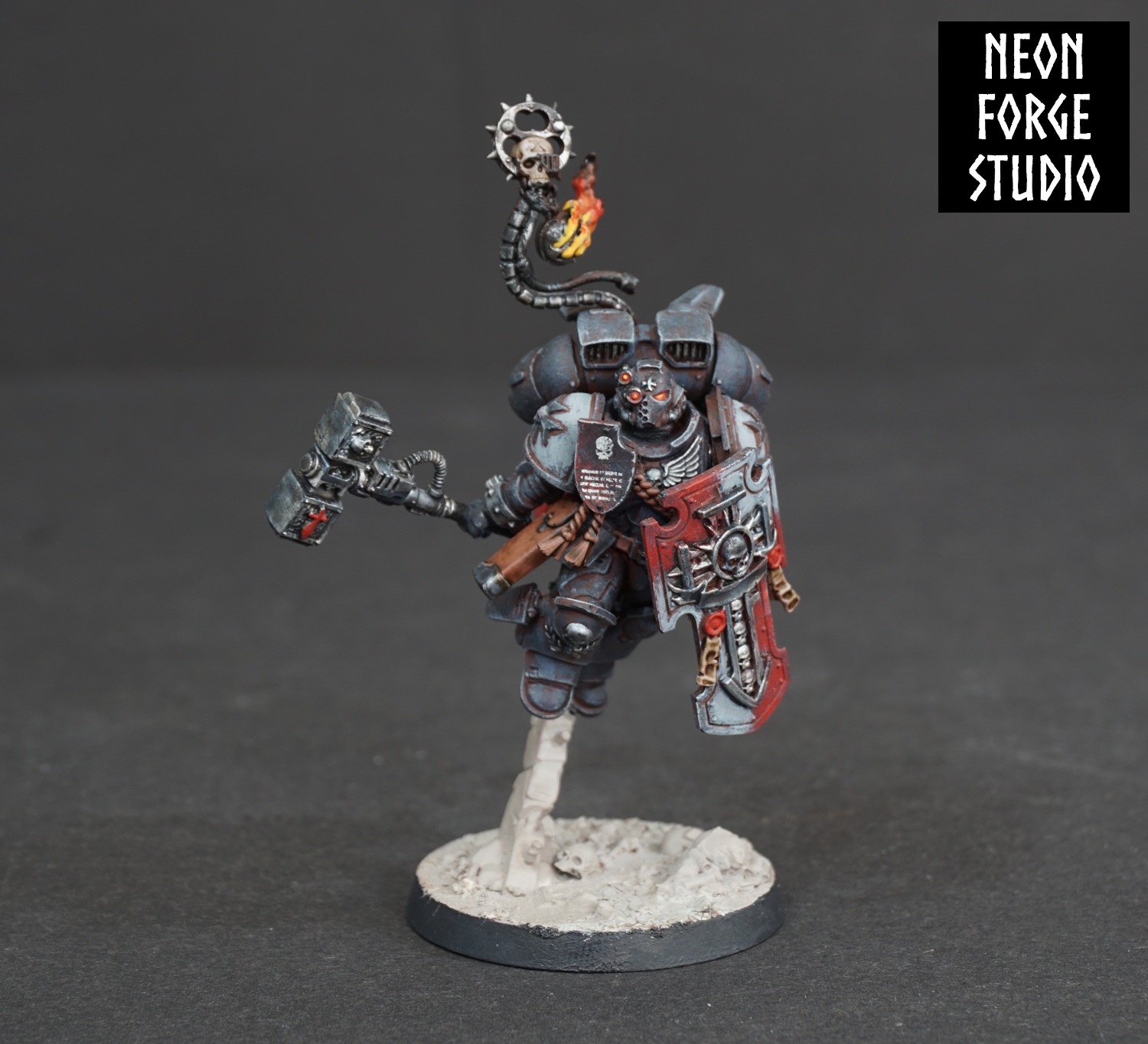 Black Templar Captain with Jump Pack